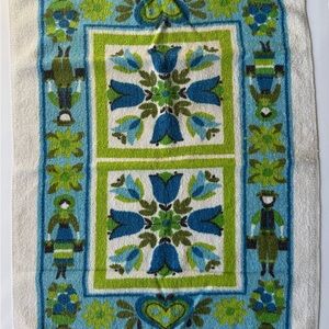 Vintage Sayco Folk Art Tulip & Couple Pattern Cotton Towel – Blue Green